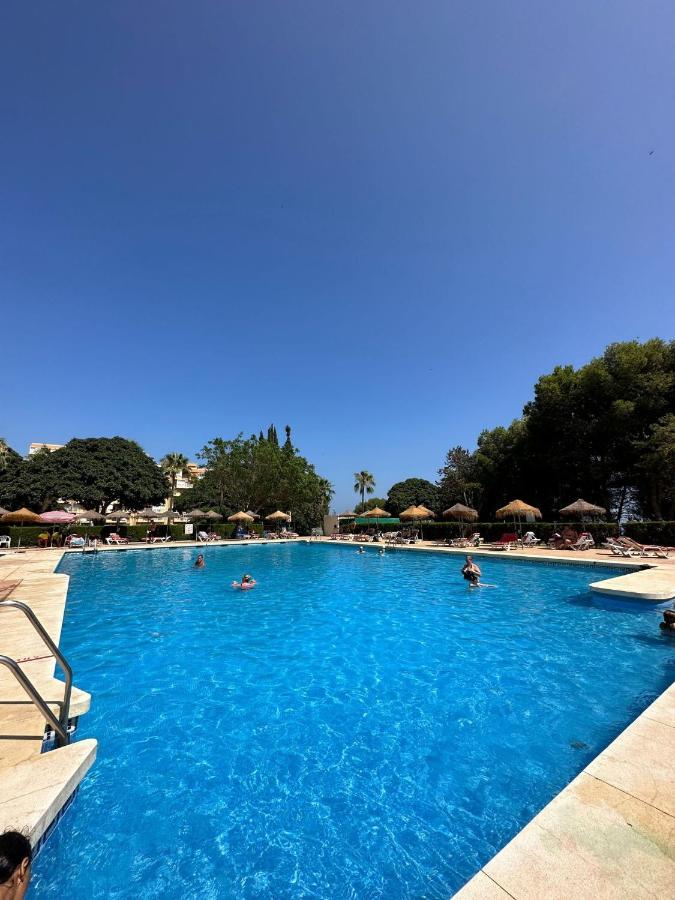 Benalmadena Inn Apartaments مالقة المظهر الخارجي الصورة